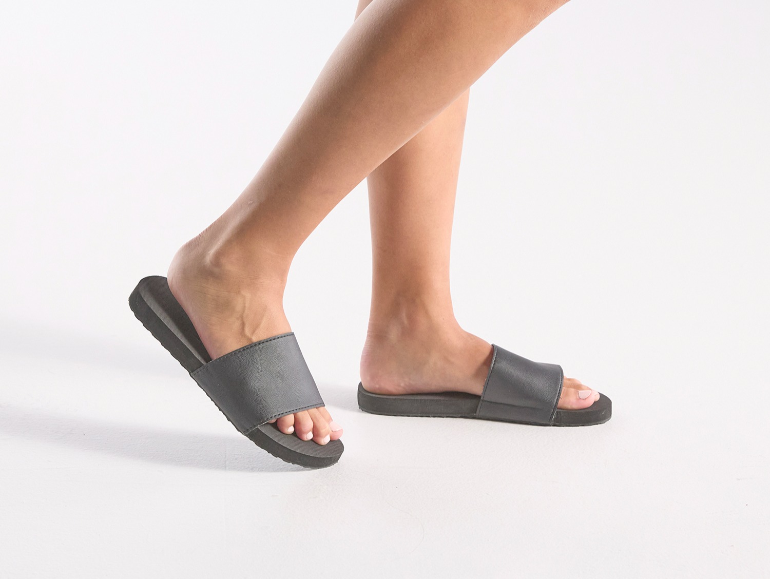 BODHI_2_MODEL grey 2